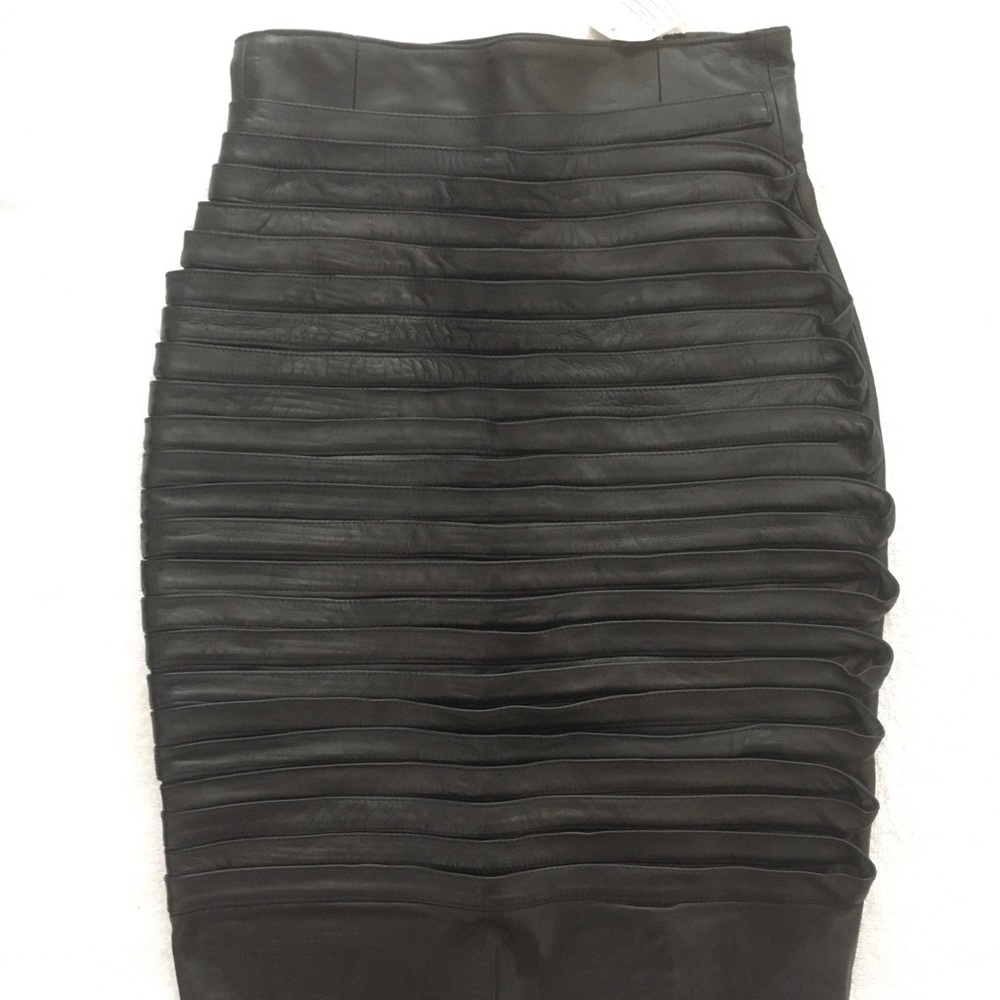 100% leather Versace skirt